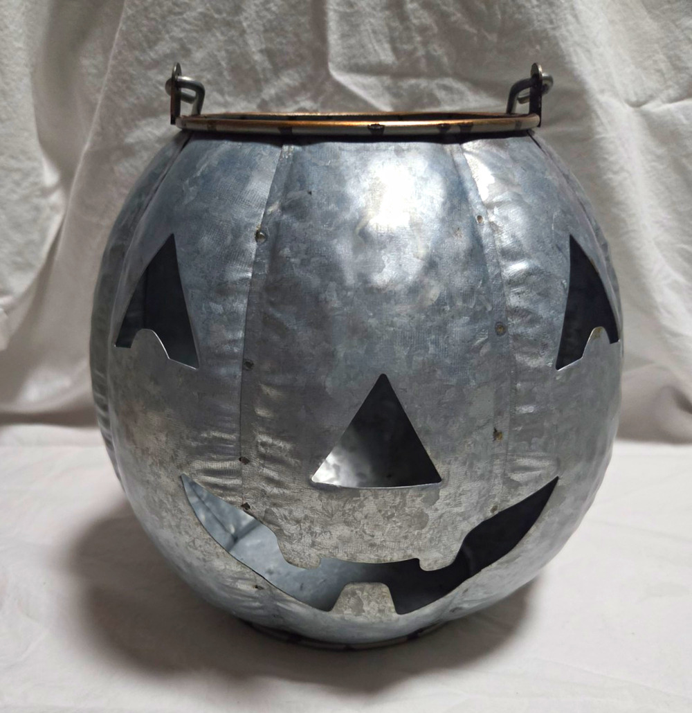 Ashland Silver Metal Jack-O-Lantern Halloween Candle Holder Freestanding 8.5x8